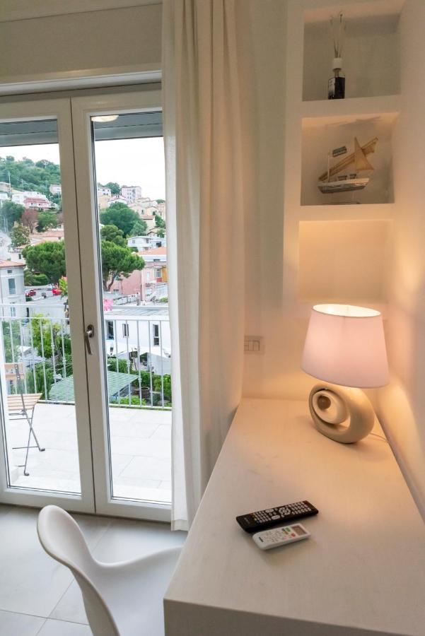 مبيت وإفطار أغروبولي Quasi In Porto المظهر الخارجي الصورة
